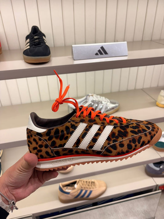 ADIDAS SL
