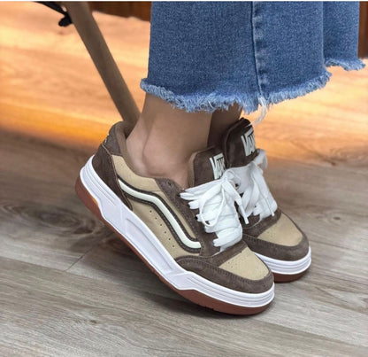 VANS HYLANE